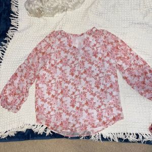Women’s floral size large blouse
